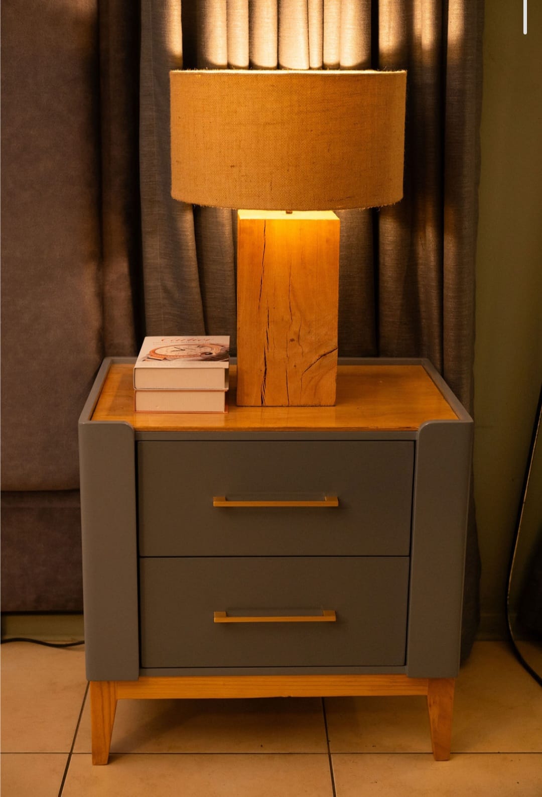 Modern Two-Tone Bedside Table Modern Two-Tone Bedside Table