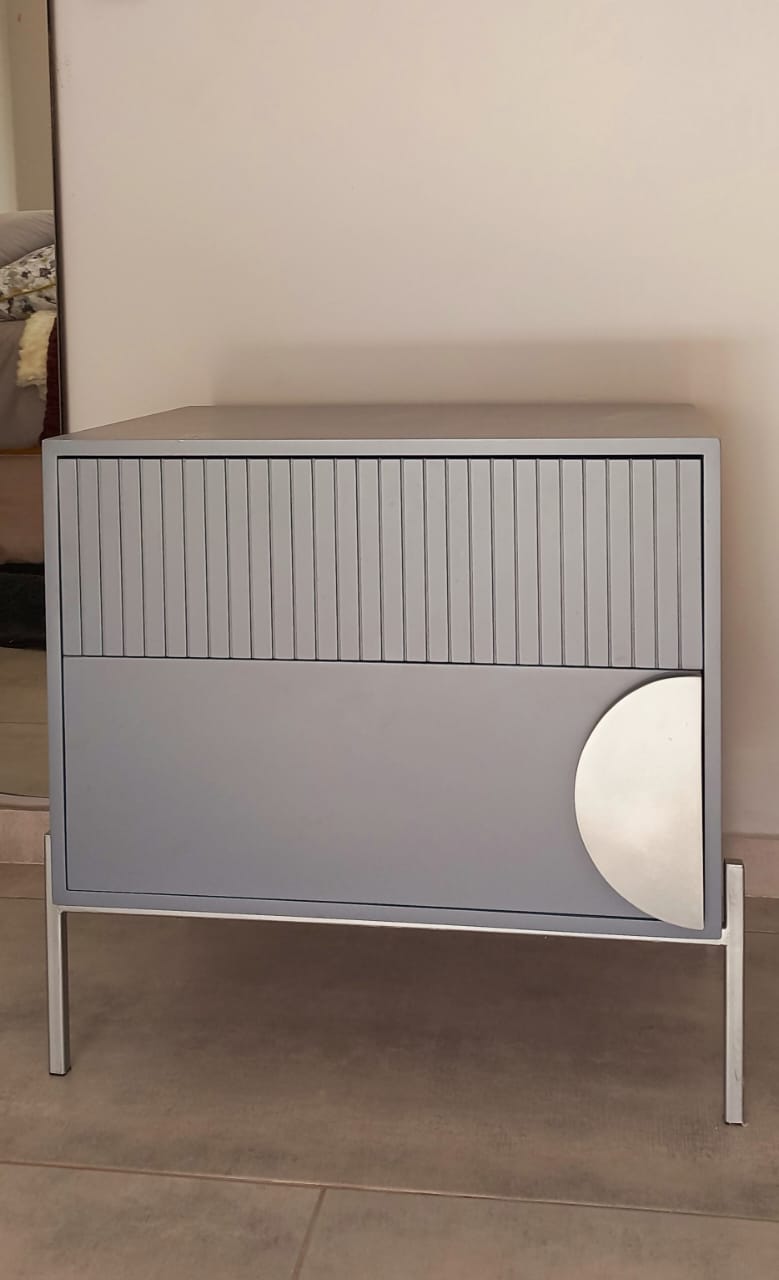 Modern Single-Drawer Bedside Table Modern Single-Drawer Bedside Table