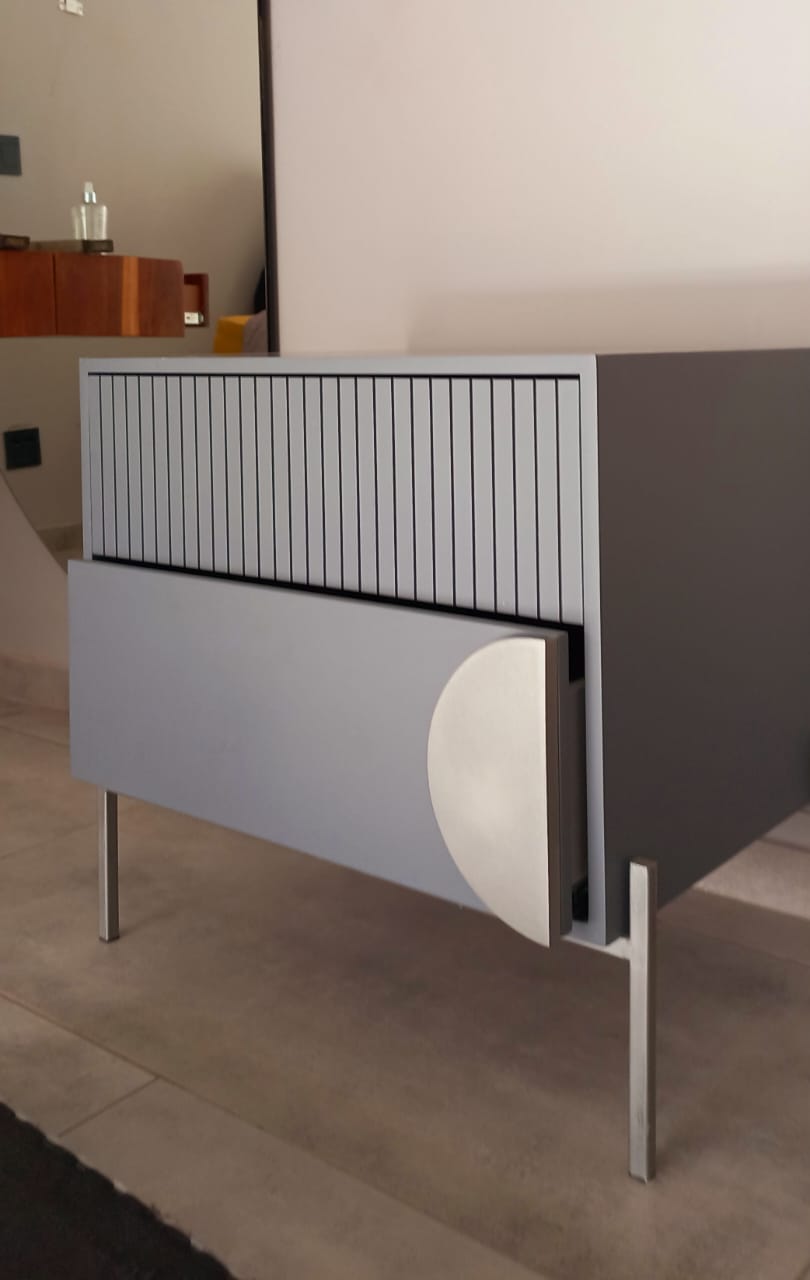 Modern Single-Drawer Bedside Table Modern Single-Drawer Bedside Table